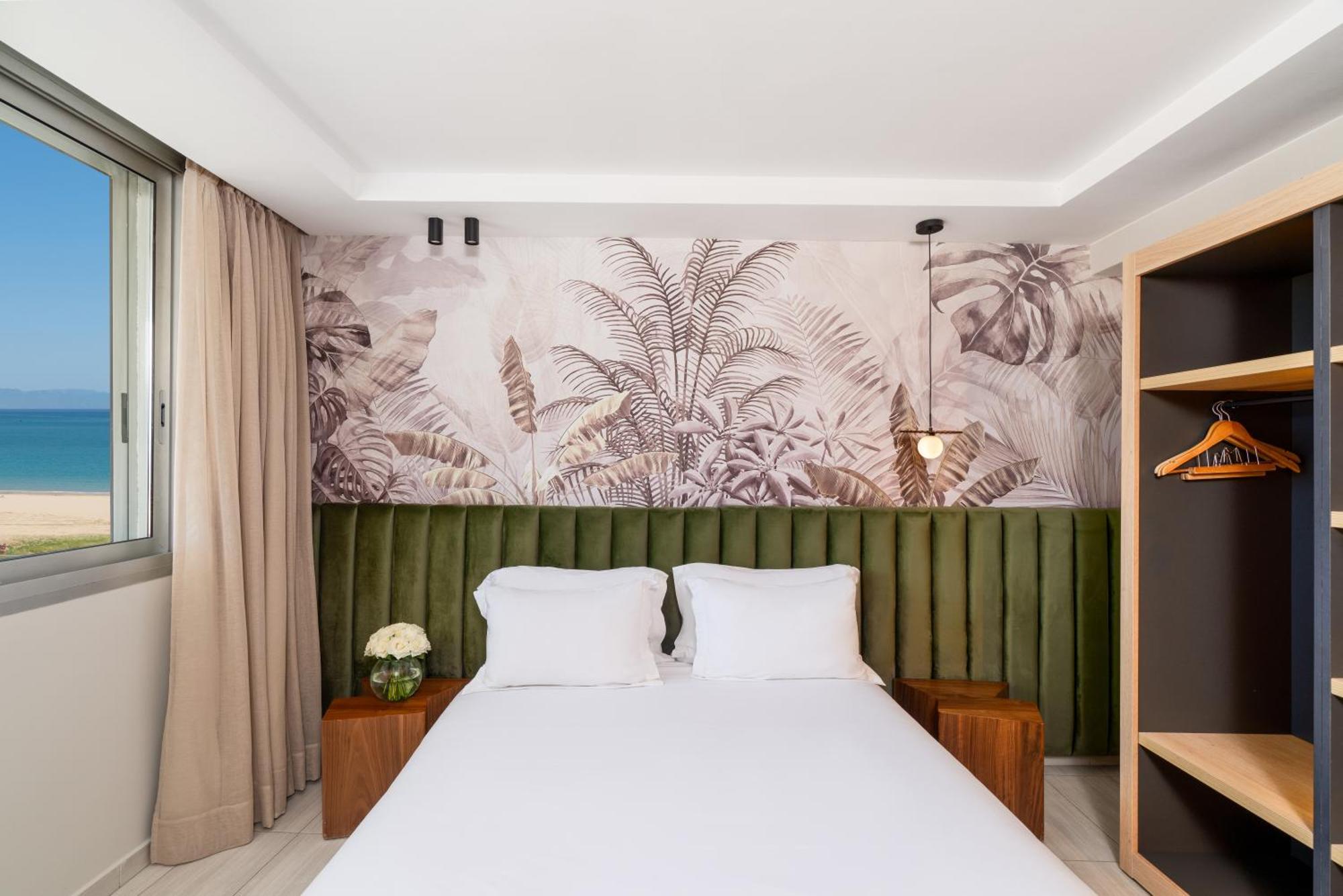 Family Duplex Suite One Bedroom Sea View
